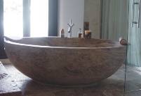 Bañera de piedra travertino olivillo