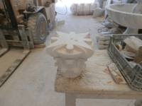 Capitel tallado piedra caliza