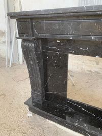 Chimenea mármol negro marquina pulido 05