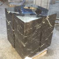 Fuente centro en mármol negro marquina pulida 2