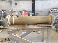 Columna de mármol en crema marfil